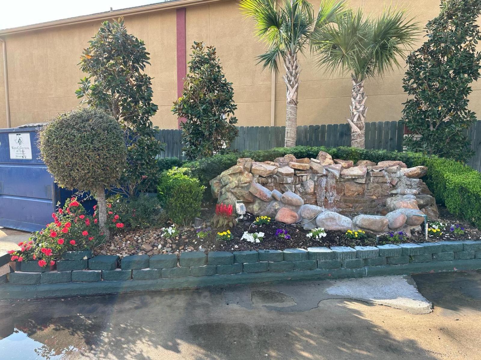 Palace Inn I-45 & Bellfort ヒューストン エクステリア 写真