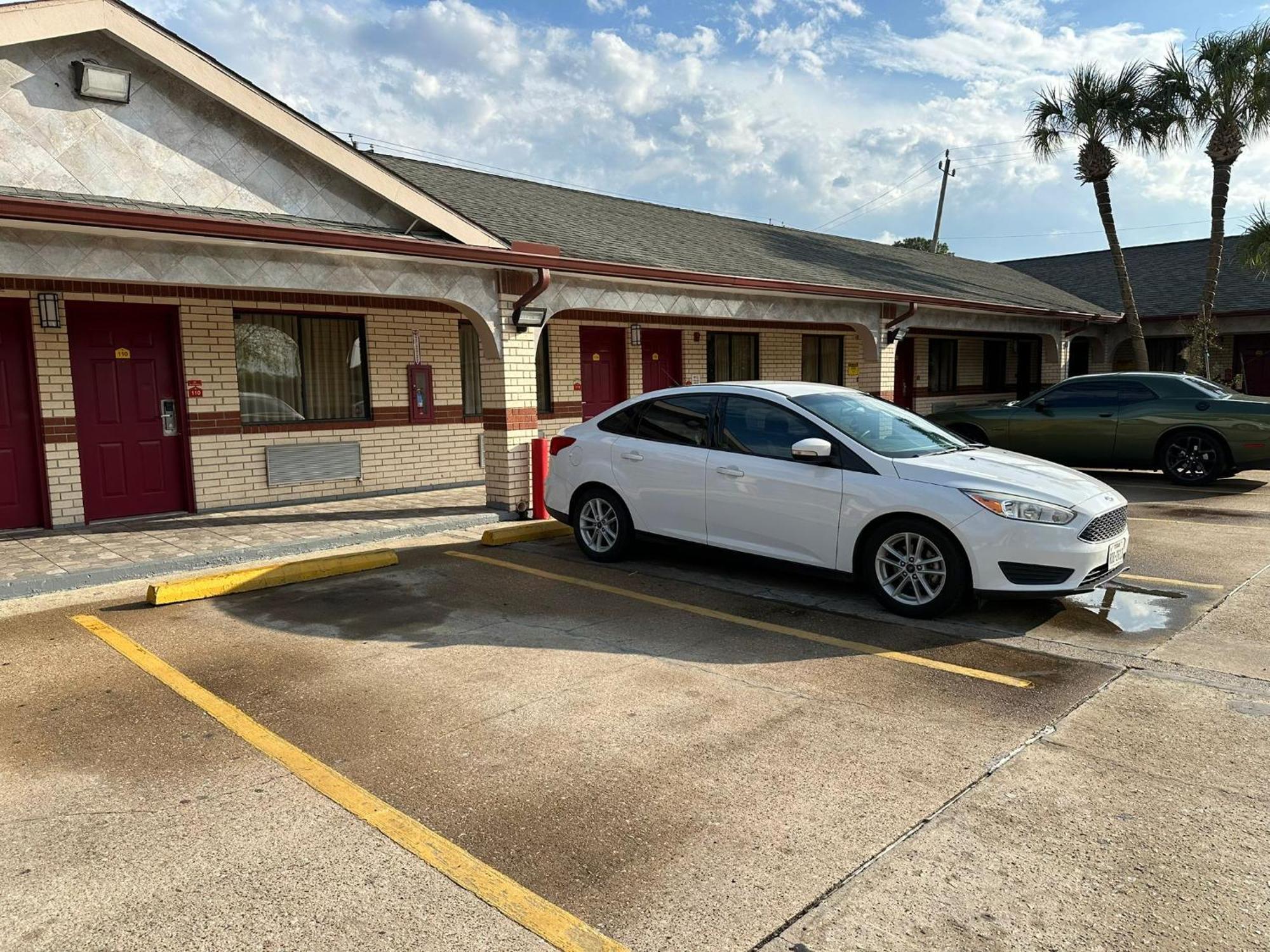 Palace Inn I-45 & Bellfort ヒューストン エクステリア 写真