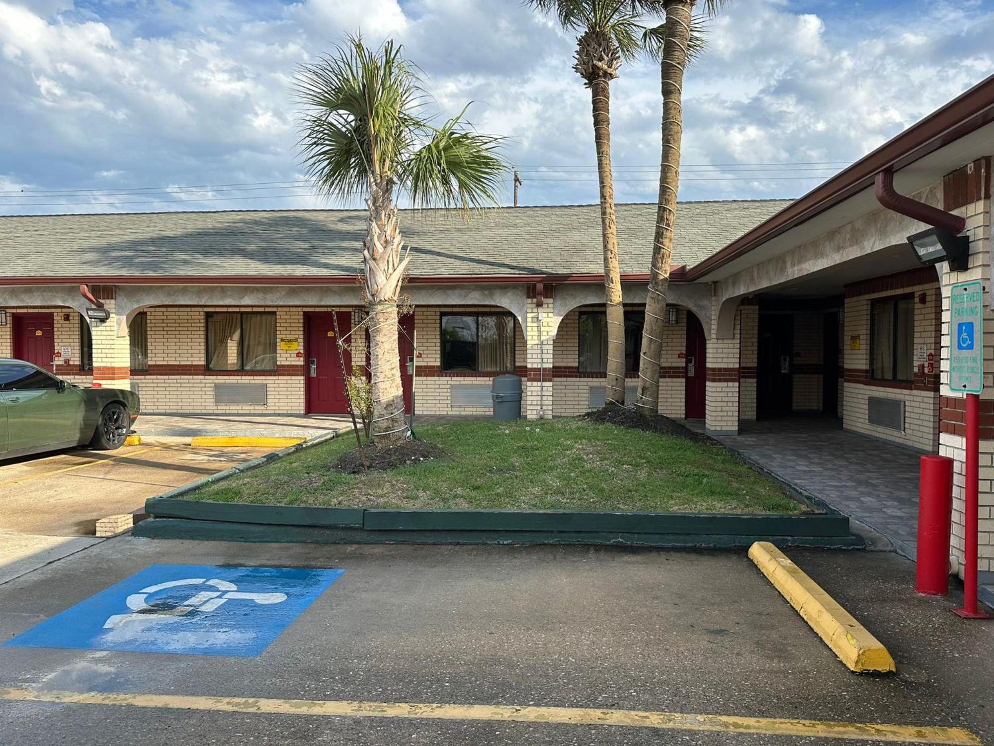 Palace Inn I-45 & Bellfort ヒューストン エクステリア 写真