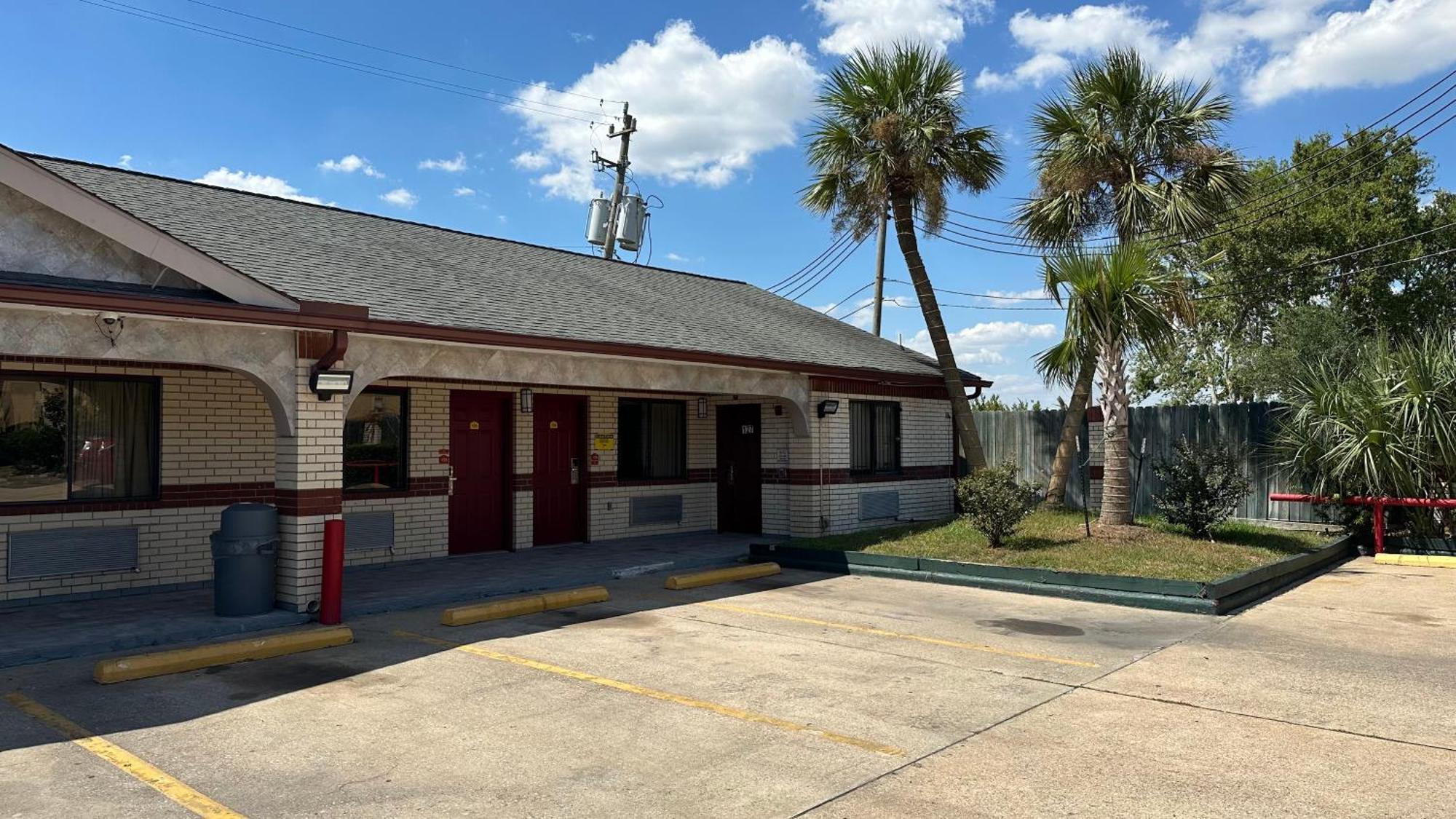 Palace Inn I-45 & Bellfort ヒューストン エクステリア 写真