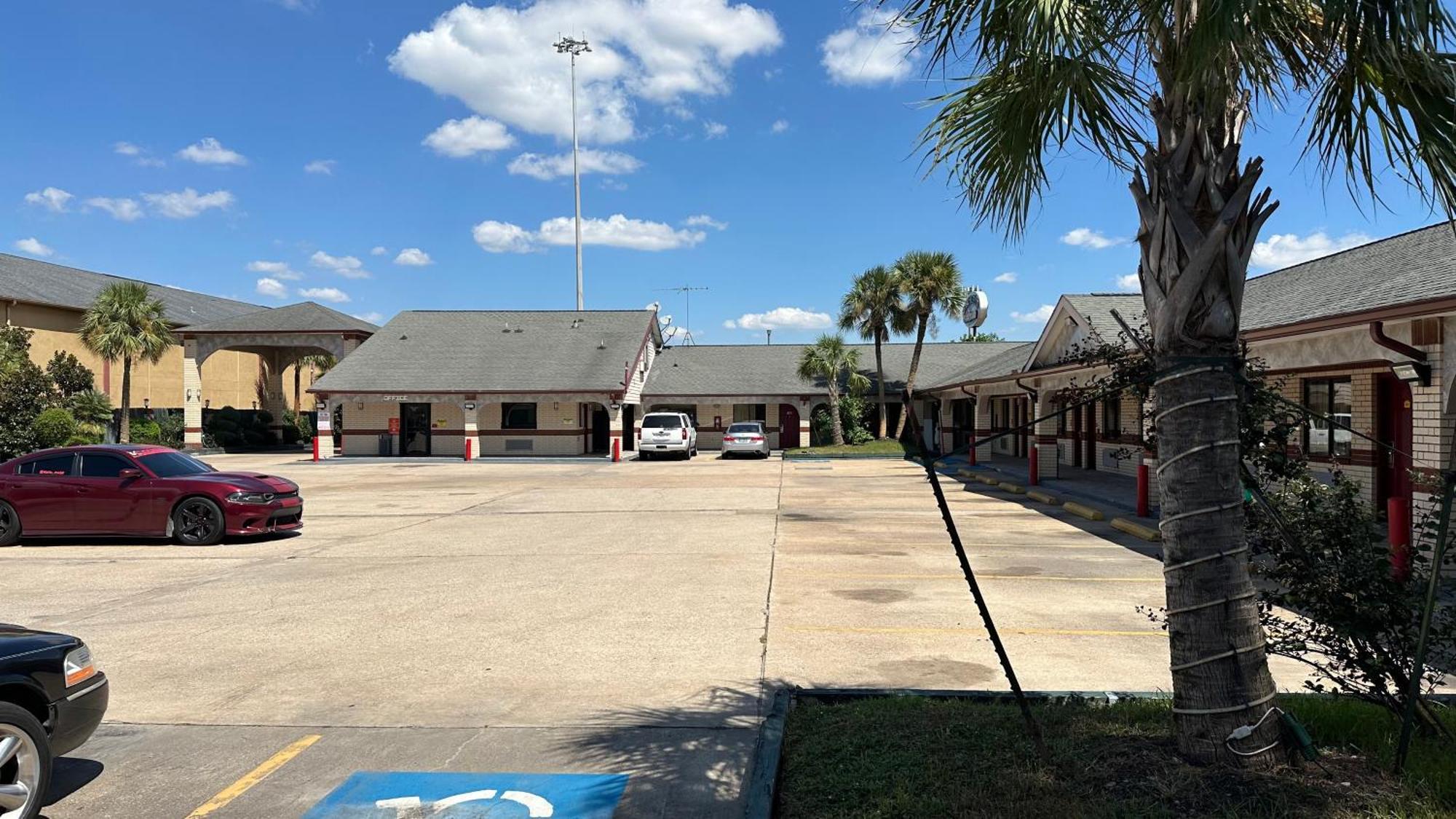 Palace Inn I-45 & Bellfort ヒューストン エクステリア 写真